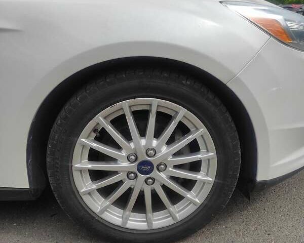 Білий Форд Фокус, об'ємом двигуна 0 л та пробігом 180 тис. км за 5800 $, фото 13 на Automoto.ua