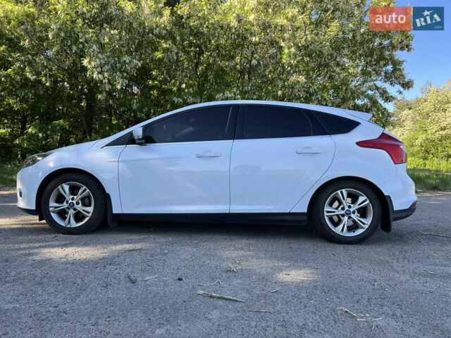 Білий Форд Фокус, об'ємом двигуна 1.6 л та пробігом 199 тис. км за 7700 $, фото 2 на Automoto.ua