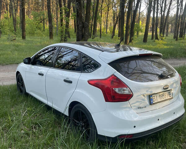 Білий Форд Фокус, об'ємом двигуна 1.6 л та пробігом 192 тис. км за 6850 $, фото 7 на Automoto.ua
