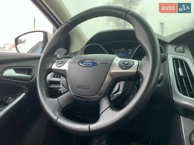 Белый Форд Фокус, объемом двигателя 2 л и пробегом 280 тыс. км за 7990 $, фото 13 на Automoto.ua