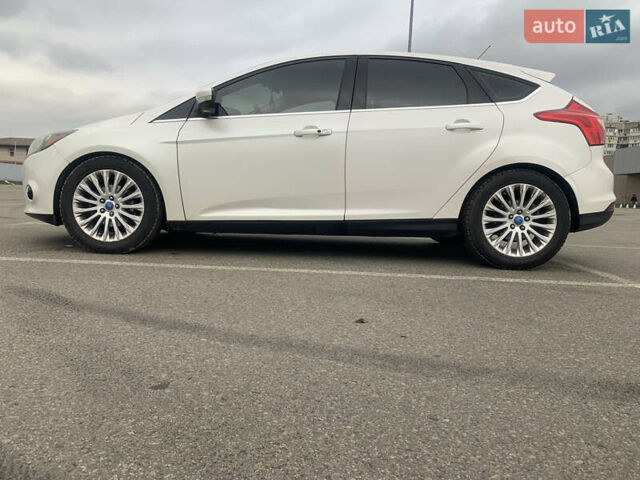 Білий Форд Фокус, об'ємом двигуна 2 л та пробігом 277 тис. км за 7999 $, фото 18 на Automoto.ua