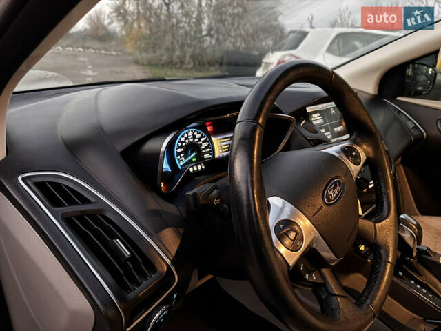 Белый Форд Фокус, объемом двигателя 0 л и пробегом 138 тыс. км за 7999 $, фото 15 на Automoto.ua