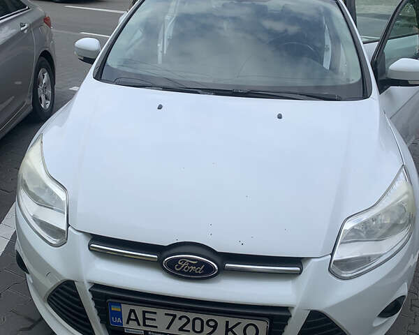 Білий Форд Фокус, об'ємом двигуна 1.6 л та пробігом 288 тис. км за 4800 $, фото 15 на Automoto.ua