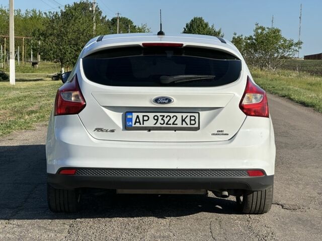Белый Форд Фокус, объемом двигателя 2 л и пробегом 240 тыс. км за 6700 $, фото 4 на Automoto.ua