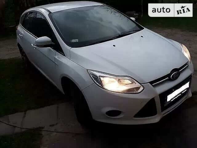 Білий Форд Фокус, об'ємом двигуна 1.6 л та пробігом 239 тис. км за 7500 $, фото 1 на Automoto.ua