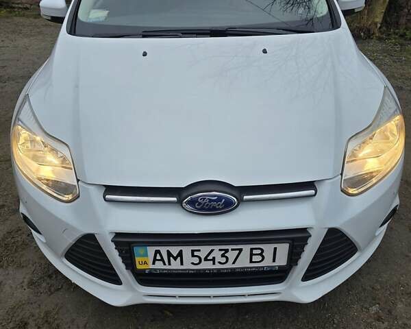 Белый Форд Фокус, объемом двигателя 1.6 л и пробегом 160 тыс. км за 6500 $, фото 13 на Automoto.ua