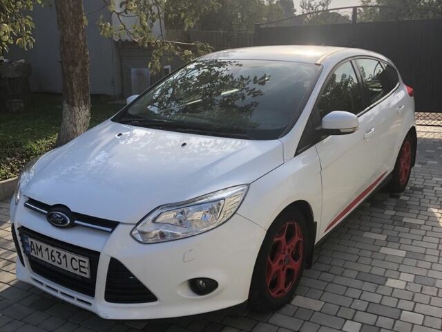 Білий Форд Фокус, об'ємом двигуна 1.6 л та пробігом 208 тис. км за 8500 $, фото 1 на Automoto.ua