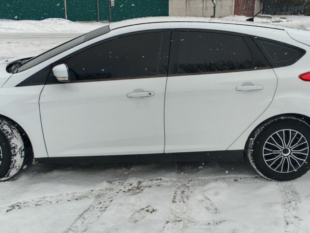 Білий Форд Фокус, об'ємом двигуна 1.6 л та пробігом 290 тис. км за 5800 $, фото 5 на Automoto.ua