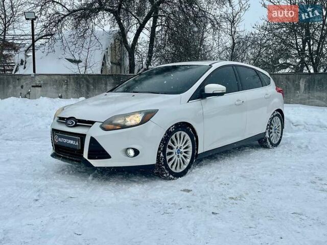Белый Форд Фокус, объемом двигателя 2 л и пробегом 280 тыс. км за 7990 $, фото 3 на Automoto.ua