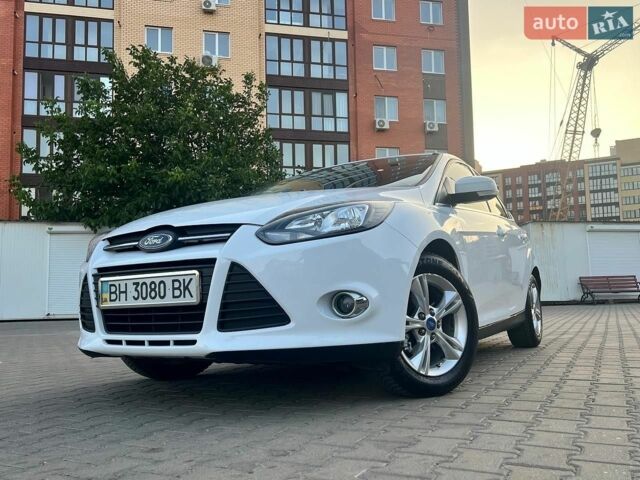 Белый Форд Фокус, объемом двигателя 1.6 л и пробегом 225 тыс. км за 6200 $, фото 7 на Automoto.ua