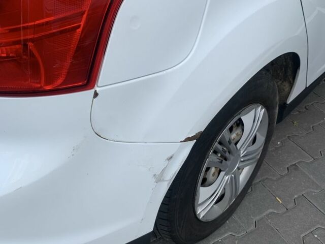 Белый Форд Фокус, объемом двигателя 1.6 л и пробегом 280 тыс. км за 4800 $, фото 16 на Automoto.ua