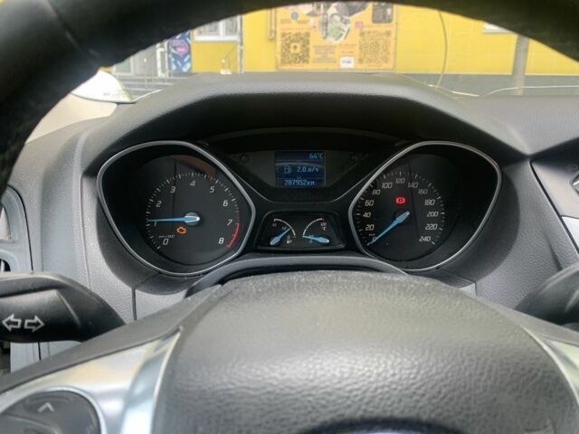 Белый Форд Фокус, объемом двигателя 1.6 л и пробегом 280 тыс. км за 4800 $, фото 18 на Automoto.ua