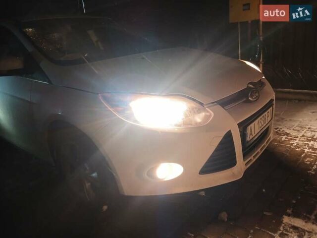 Білий Форд Фокус, об'ємом двигуна 1.49 л та пробігом 210 тис. км за 6700 $, фото 3 на Automoto.ua