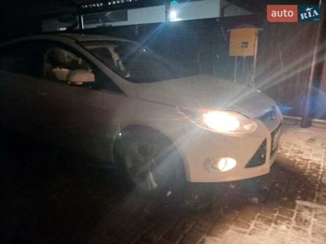 Білий Форд Фокус, об'ємом двигуна 1.49 л та пробігом 210 тис. км за 6700 $, фото 10 на Automoto.ua
