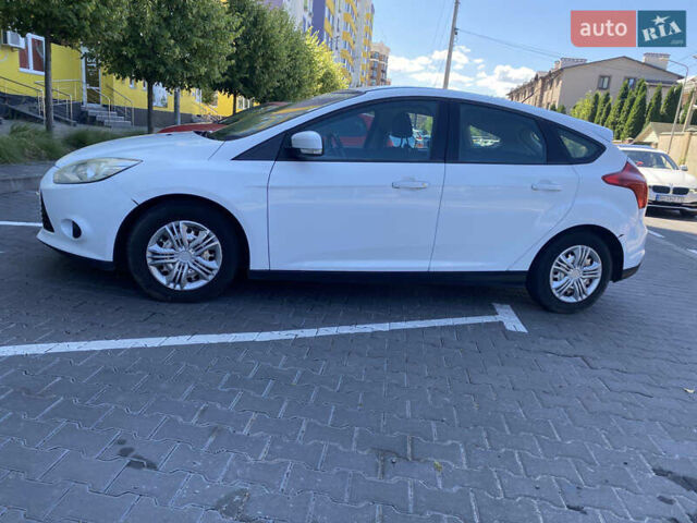 Білий Форд Фокус, об'ємом двигуна 1.6 л та пробігом 288 тис. км за 4800 $, фото 1 на Automoto.ua