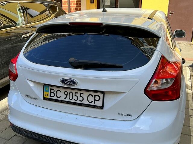 Білий Форд Фокус, об'ємом двигуна 1.6 л та пробігом 133 тис. км за 8000 $, фото 10 на Automoto.ua