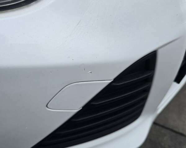 Белый Форд Фокус, объемом двигателя 1.6 л и пробегом 160 тыс. км за 6500 $, фото 16 на Automoto.ua