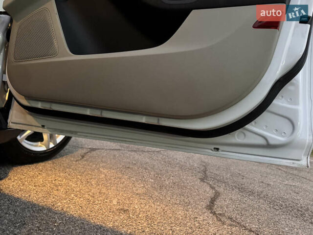 Белый Форд Фокус, объемом двигателя 0 л и пробегом 138 тыс. км за 7999 $, фото 36 на Automoto.ua