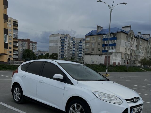 Білий Форд Фокус, об'ємом двигуна 1.6 л та пробігом 132 тис. км за 6200 $, фото 3 на Automoto.ua