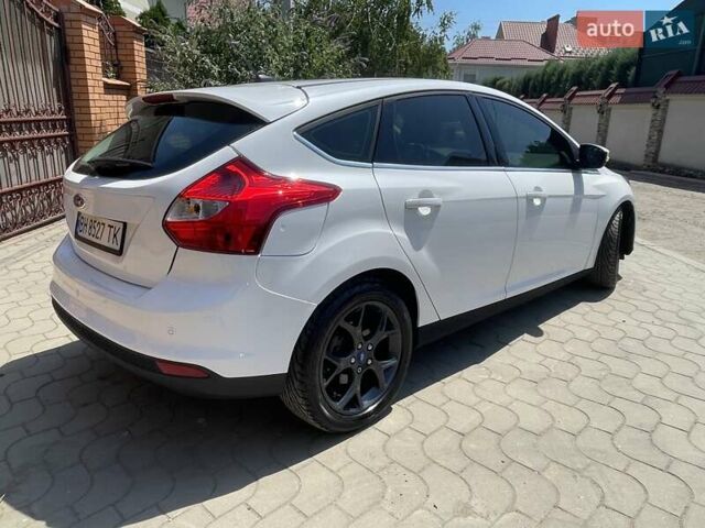 Білий Форд Фокус, об'ємом двигуна 2 л та пробігом 365 тис. км за 8500 $, фото 4 на Automoto.ua