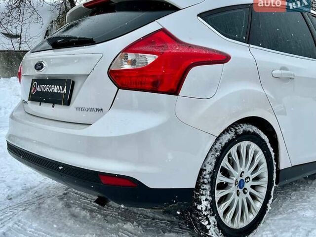 Белый Форд Фокус, объемом двигателя 2 л и пробегом 280 тыс. км за 7990 $, фото 7 на Automoto.ua