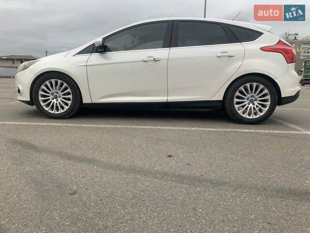 Білий Форд Фокус, об'ємом двигуна 2 л та пробігом 277 тис. км за 7999 $, фото 24 на Automoto.ua
