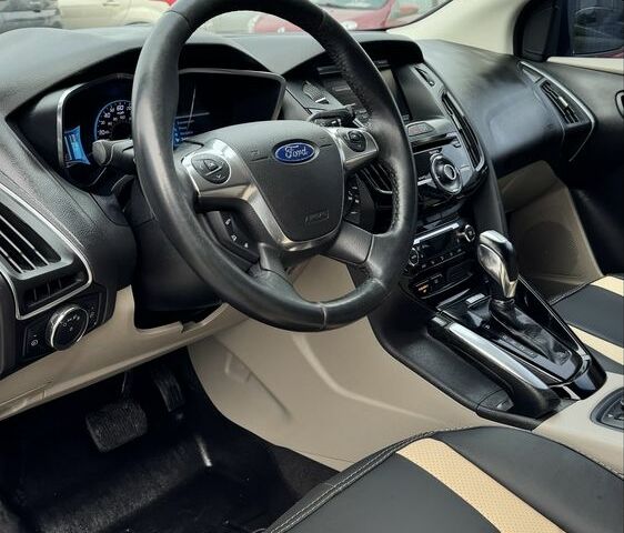 Белый Форд Фокус, объемом двигателя 0 л и пробегом 146 тыс. км за 7999 $, фото 10 на Automoto.ua