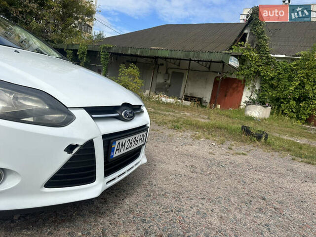 Белый Форд Фокус, объемом двигателя 1.6 л и пробегом 166 тыс. км за 6000 $, фото 17 на Automoto.ua