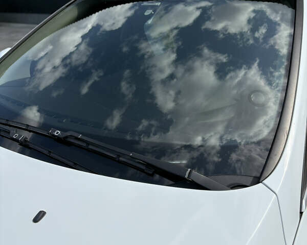 Белый Форд Фокус, объемом двигателя 1.6 л и пробегом 219 тыс. км за 10000 $, фото 23 на Automoto.ua