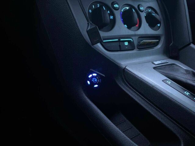 Белый Форд Фокус, объемом двигателя 2 л и пробегом 226 тыс. км за 6990 $, фото 20 на Automoto.ua