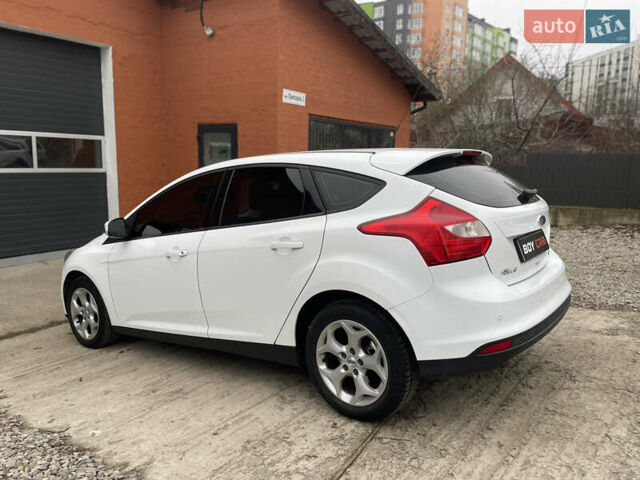 Белый Форд Фокус, объемом двигателя 1.56 л и пробегом 260 тыс. км за 7399 $, фото 3 на Automoto.ua