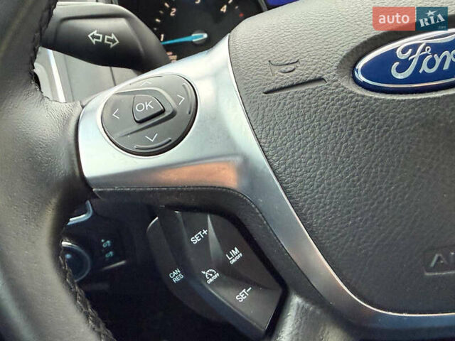 Белый Форд Фокус, объемом двигателя 1.6 л и пробегом 227 тыс. км за 8900 $, фото 51 на Automoto.ua