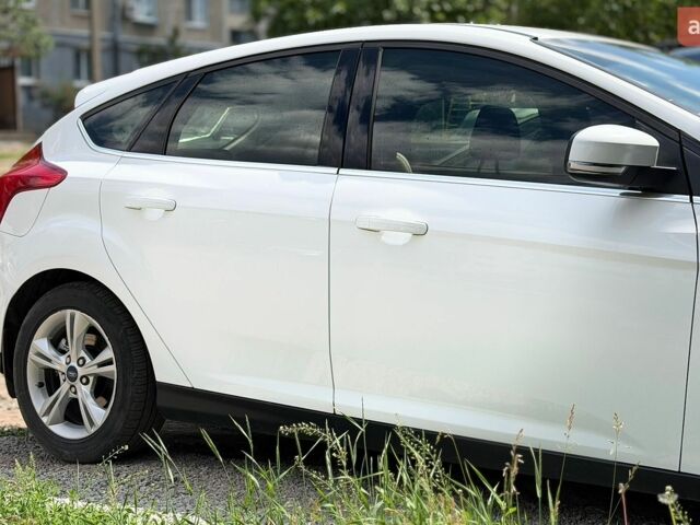 Білий Форд Фокус, об'ємом двигуна 1 л та пробігом 145 тис. км за 7300 $, фото 2 на Automoto.ua