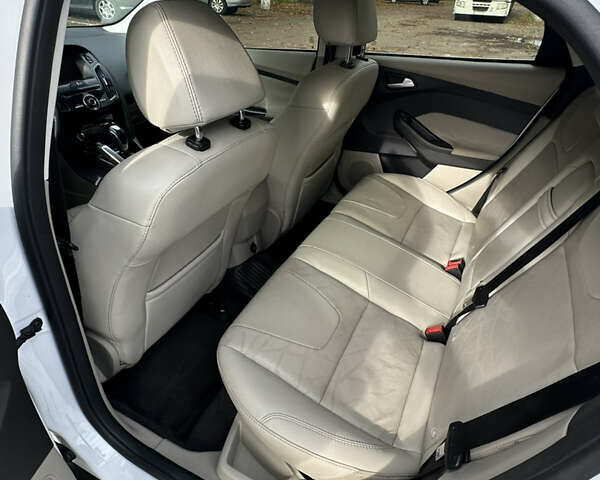 Белый Форд Фокус, объемом двигателя 0 л и пробегом 100 тыс. км за 8500 $, фото 26 на Automoto.ua