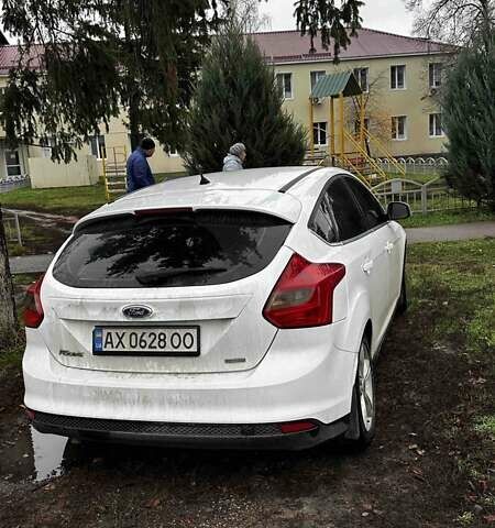 Белый Форд Фокус, объемом двигателя 1 л и пробегом 149 тыс. км за 6600 $, фото 3 на Automoto.ua