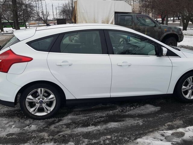 Білий Форд Фокус, об'ємом двигуна 1 л та пробігом 120 тис. км за 6500 $, фото 8 на Automoto.ua