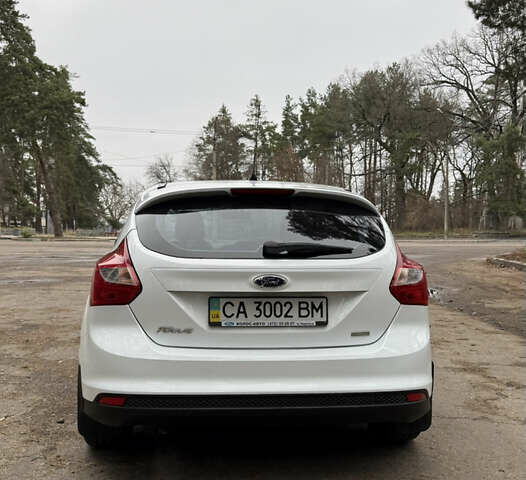 Белый Форд Фокус, объемом двигателя 1 л и пробегом 104 тыс. км за 7200 $, фото 4 на Automoto.ua
