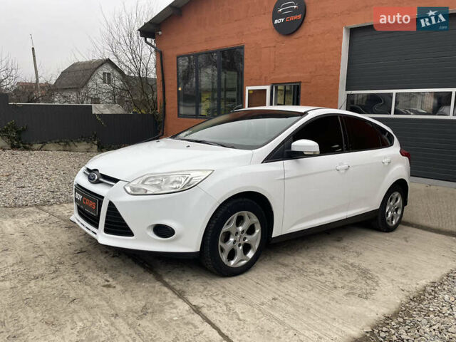 Белый Форд Фокус, объемом двигателя 1.56 л и пробегом 260 тыс. км за 7399 $, фото 2 на Automoto.ua