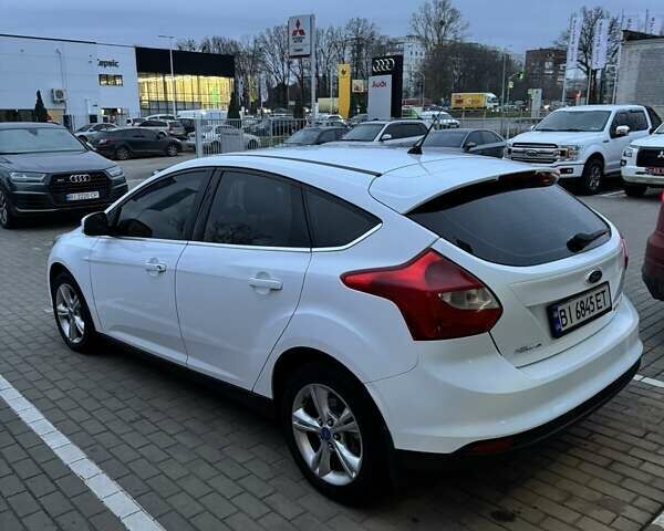 Белый Форд Фокус, объемом двигателя 1 л и пробегом 129 тыс. км за 7200 $, фото 2 на Automoto.ua