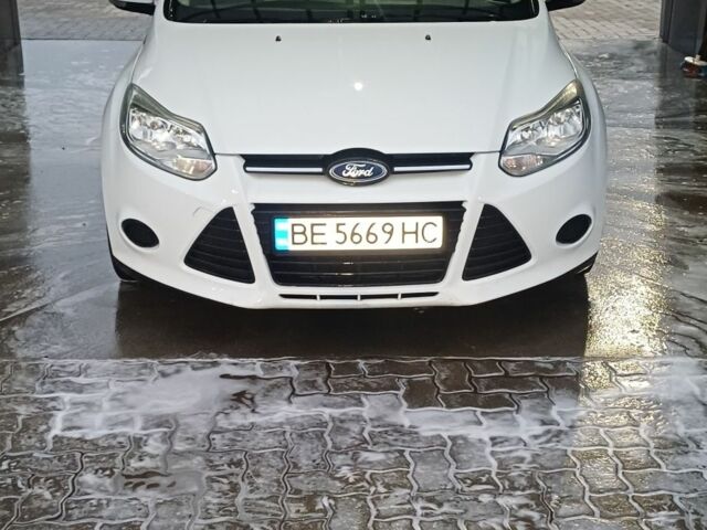 Белый Форд Фокус, объемом двигателя 1 л и пробегом 285 тыс. км за 6400 $, фото 1 на Automoto.ua