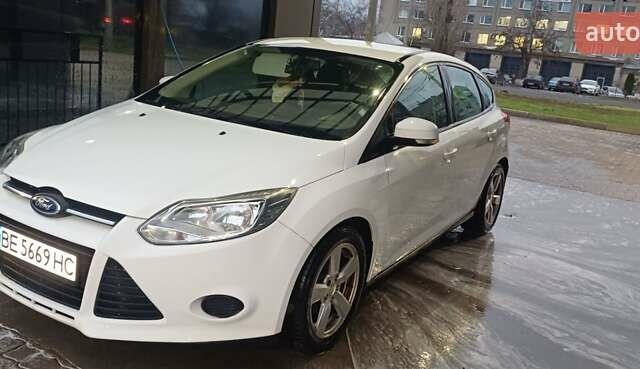 Білий Форд Фокус, об'ємом двигуна 1 л та пробігом 285 тис. км за 6400 $, фото 2 на Automoto.ua