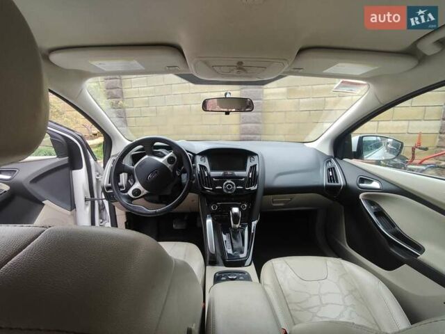 Белый Форд Фокус, объемом двигателя 0 л и пробегом 92 тыс. км за 6500 $, фото 11 на Automoto.ua