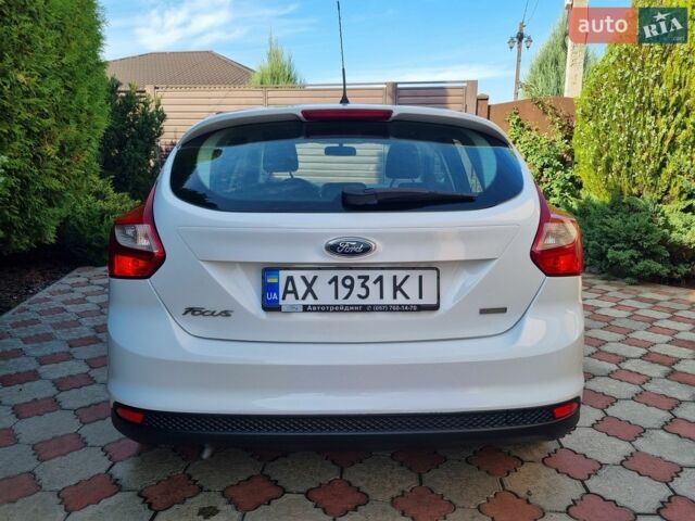Белый Форд Фокус, объемом двигателя 1 л и пробегом 124 тыс. км за 5850 $, фото 6 на Automoto.ua