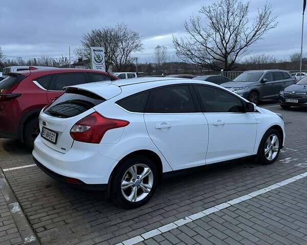 Белый Форд Фокус, объемом двигателя 1 л и пробегом 129 тыс. км за 7200 $, фото 3 на Automoto.ua