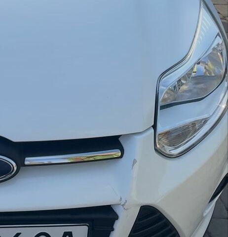 Форд Фокус 2013 в Харькове на Automoto.ua Белый Форд Фокус, объемом двигателя 1.6 л и пробегом 122 тыс. км за 7300 $, фото 6 на Automoto.ua