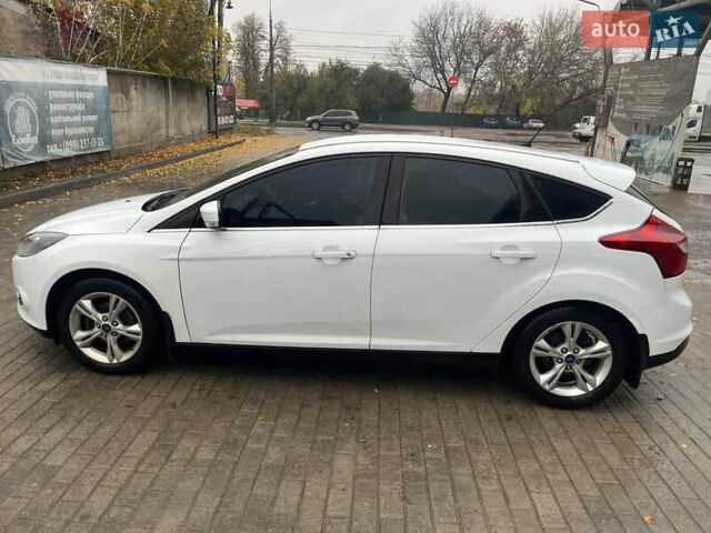 Форд Фокус 2013 в Сумах на Automoto.ua Белый Форд Фокус, объемом двигателя 1 л и пробегом 215 тыс. км за 6500 $, фото 1 на Automoto.ua