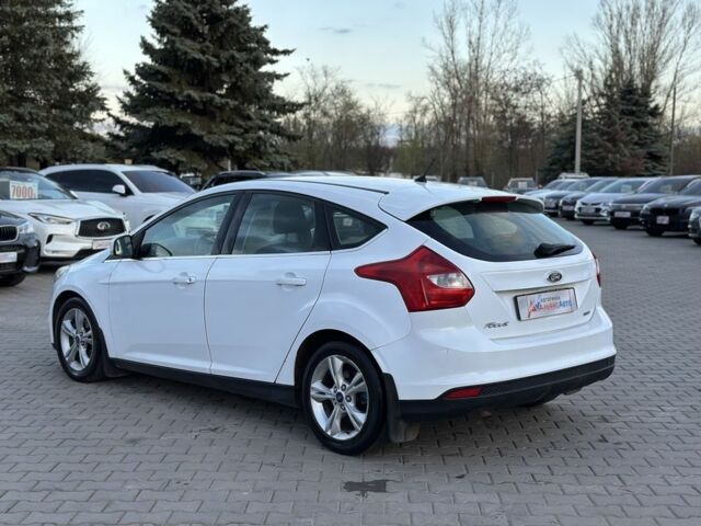 Белый Форд Фокус, объемом двигателя 1 л и пробегом 164 тыс. км за 5700 $, фото 4 на Automoto.ua