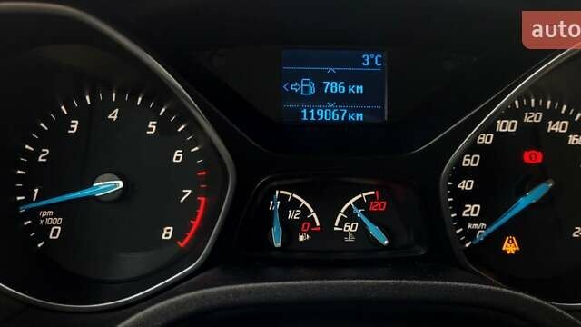 Білий Форд Фокус, об'ємом двигуна 1 л та пробігом 119 тис. км за 7500 $, фото 8 на Automoto.ua