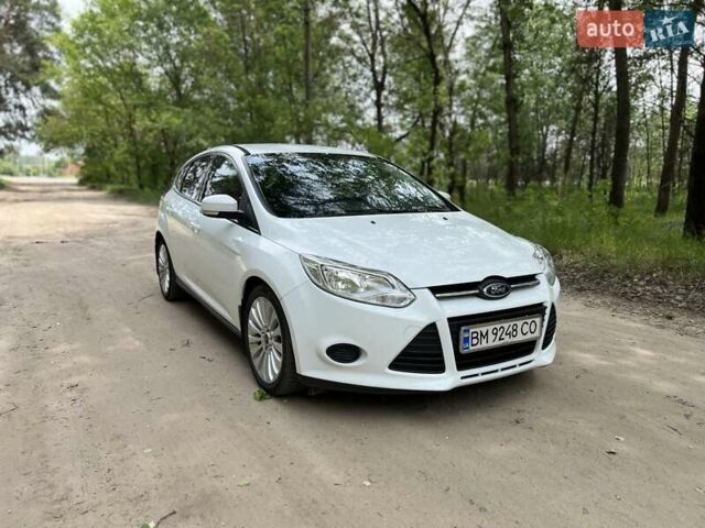 Белый Форд Фокус, объемом двигателя 1 л и пробегом 170 тыс. км за 6000 $, фото 2 на Automoto.ua