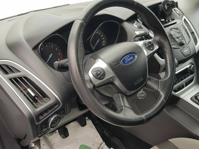 Білий Форд Фокус, об'ємом двигуна 1 л та пробігом 120 тис. км за 6500 $, фото 19 на Automoto.ua